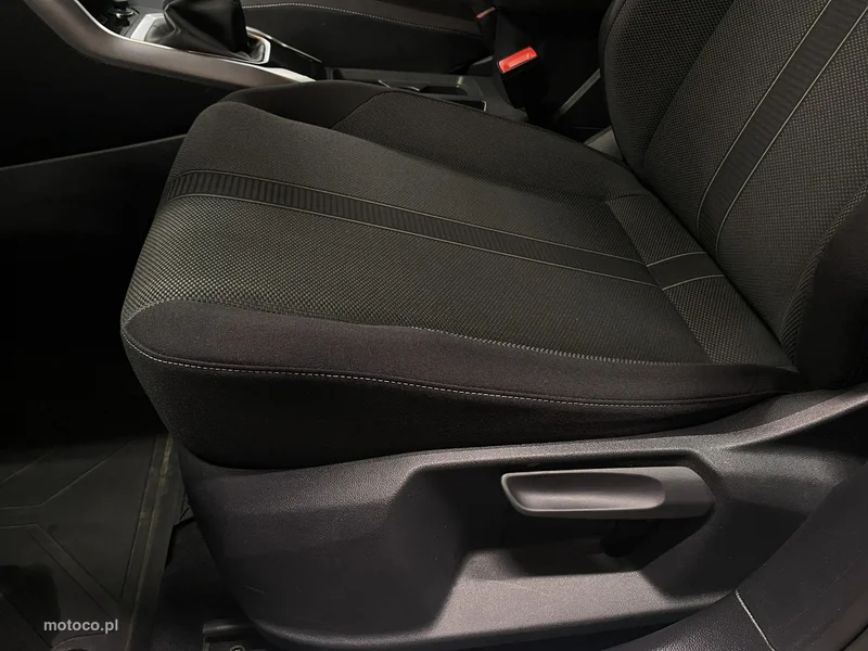Volkswagen T-Roc A1 13