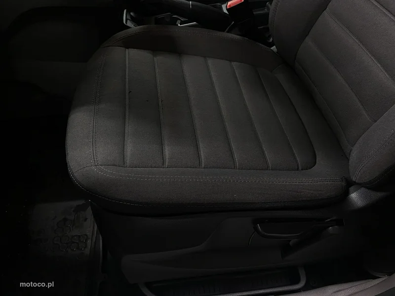 Ford Grand Tourneo Connect 13