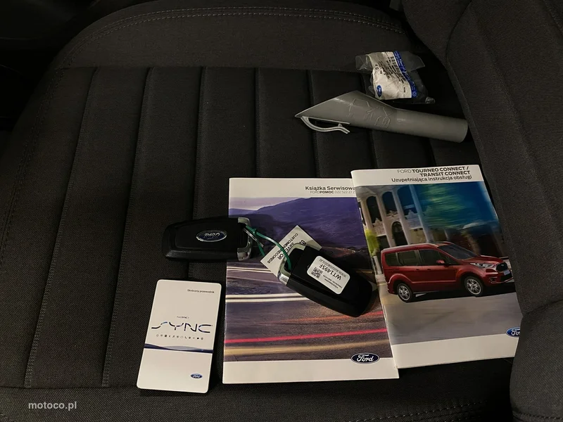 Ford Grand Tourneo Connect 40