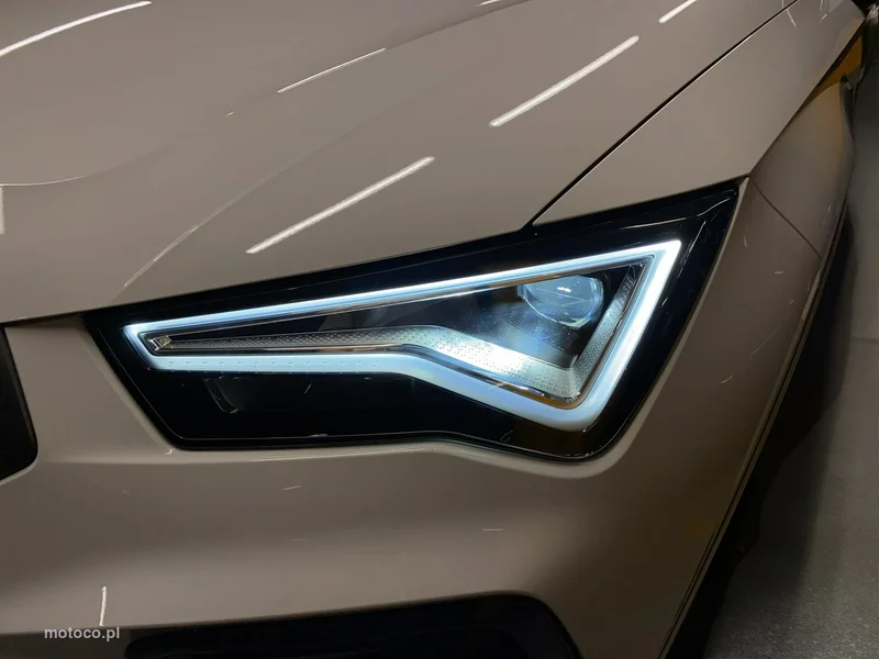 Cupra Ateca 9