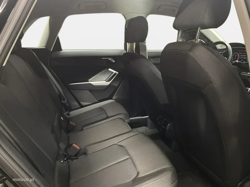 Audi Q3 F3 14