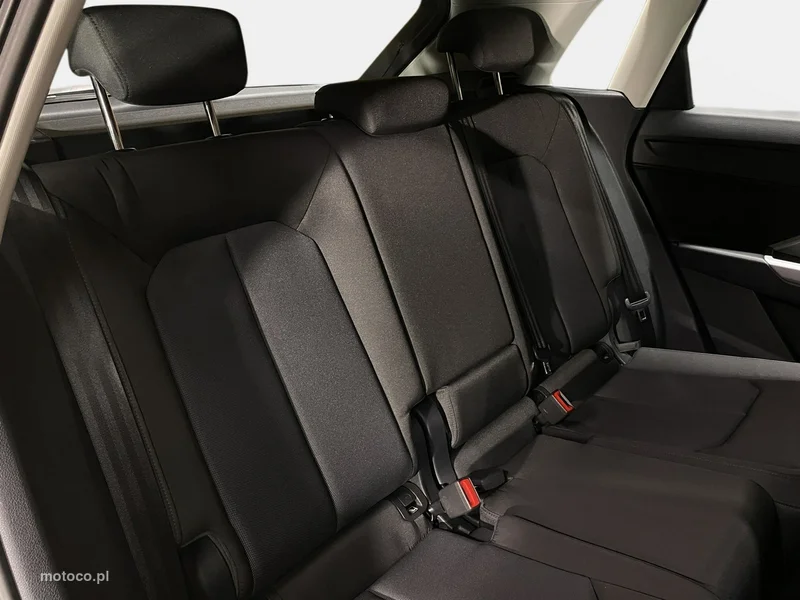 Audi Q3 F3 15