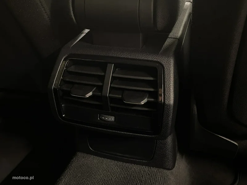 Audi Q3 F3 16