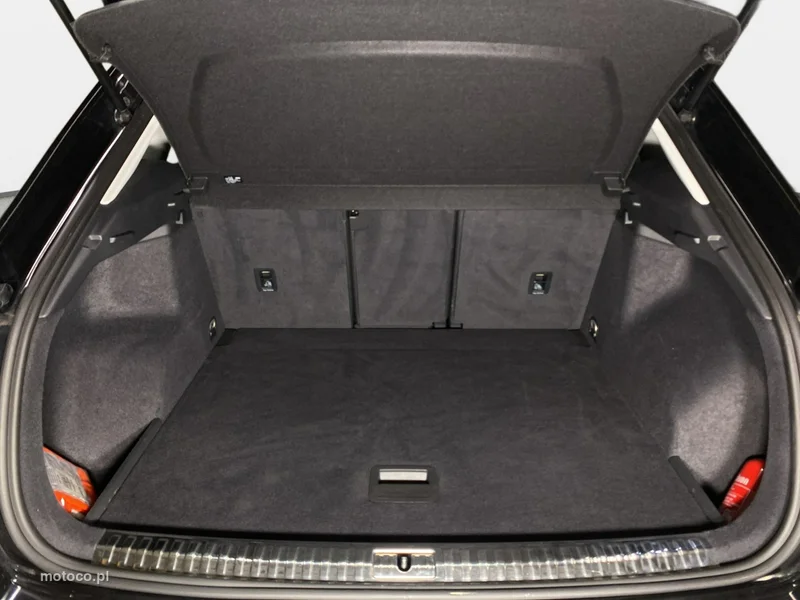 Audi Q3 F3 17