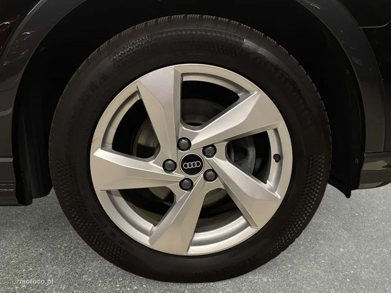 Audi Q3 F3 10