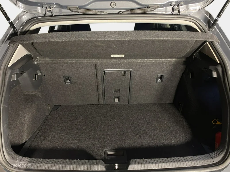Volkswagen Golf VIII 17