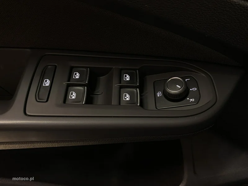 Volkswagen Golf VIII 32