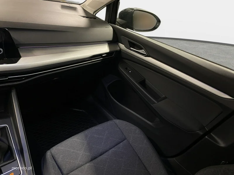 Volkswagen Golf VIII 34