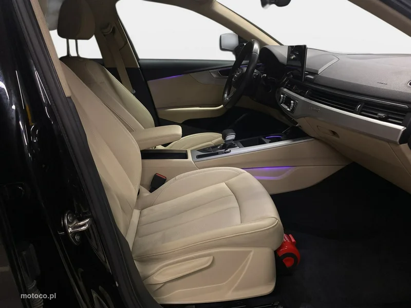 Audi A4 B9 12