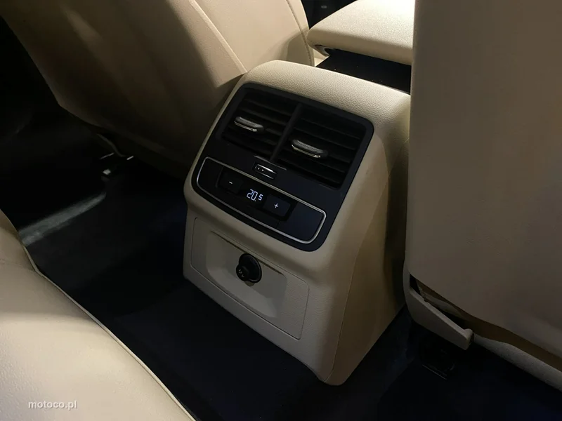 Audi A4 B9 16