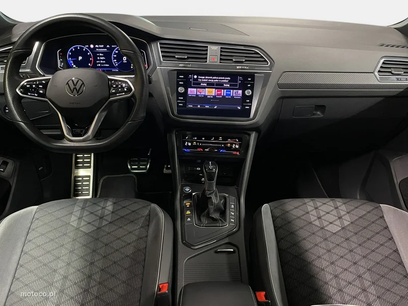 Volkswagen Tiguan AD 15
