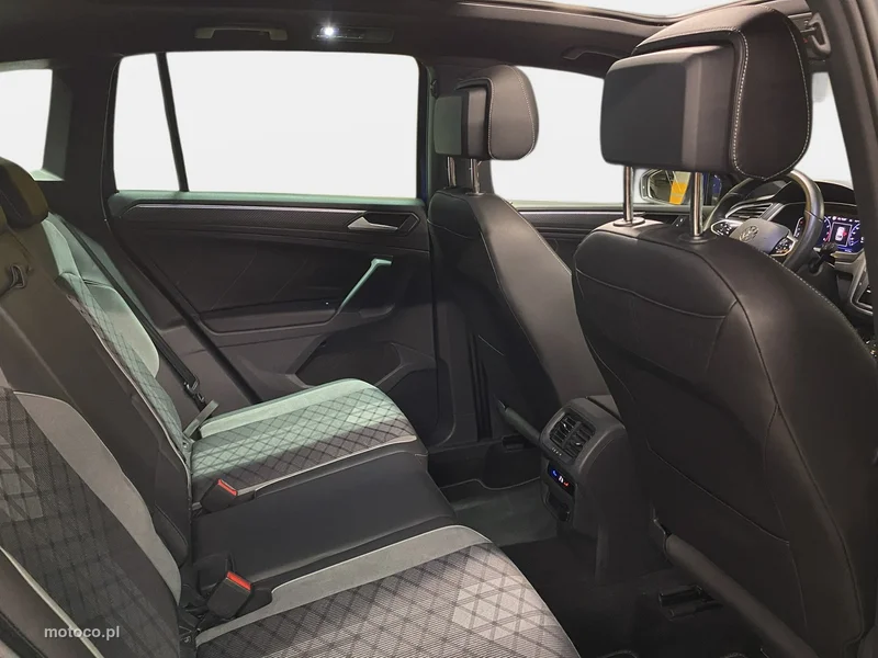 Volkswagen Tiguan AD 16