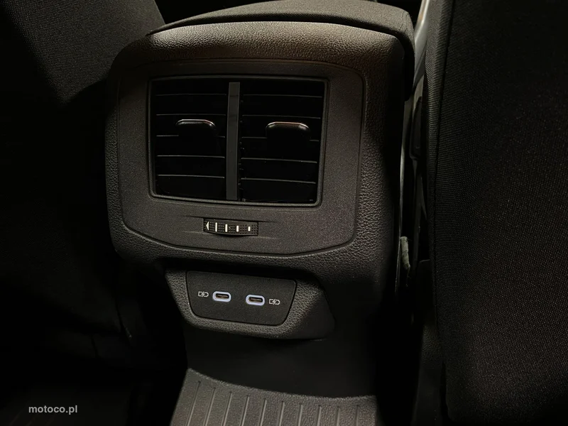 Volkswagen T-Roc A1 17