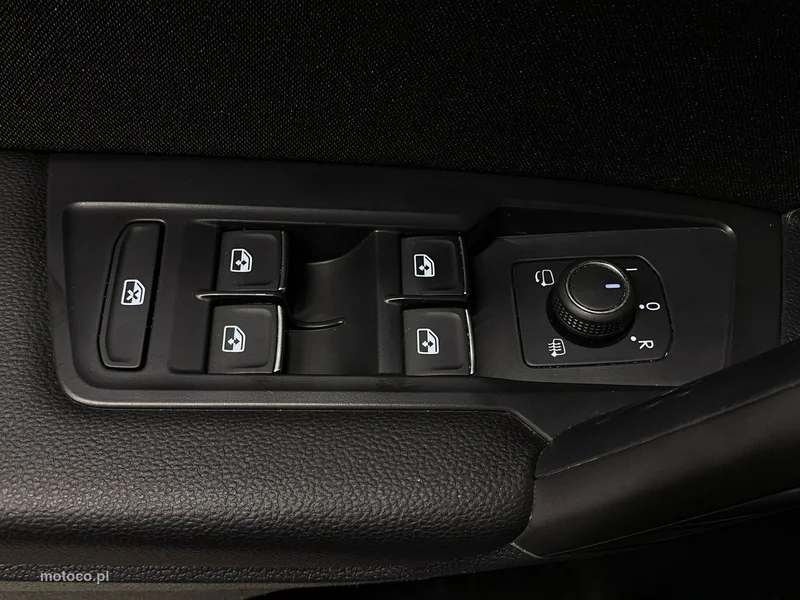 Volkswagen Tiguan AD 33