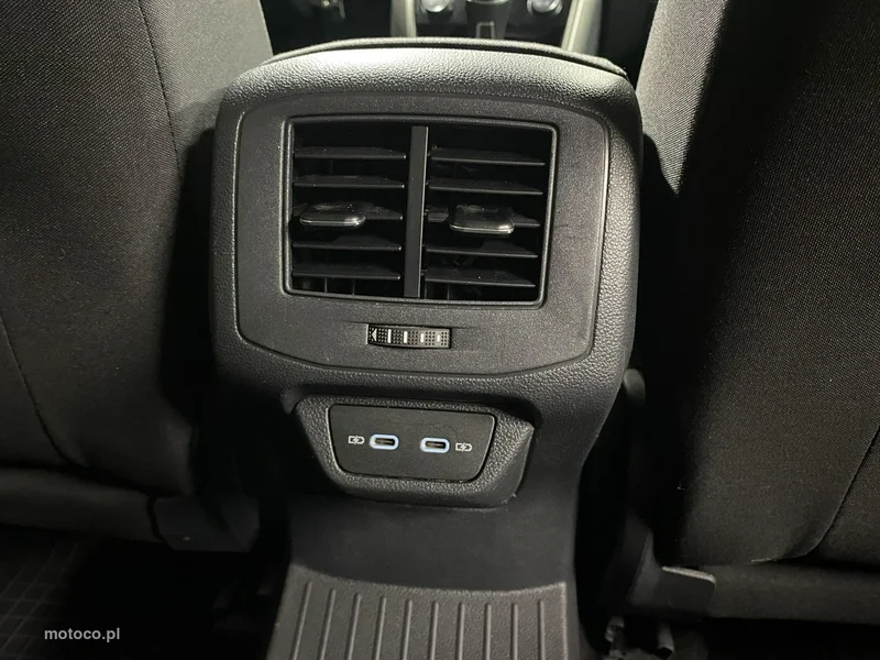 Volkswagen T-Roc A1 17