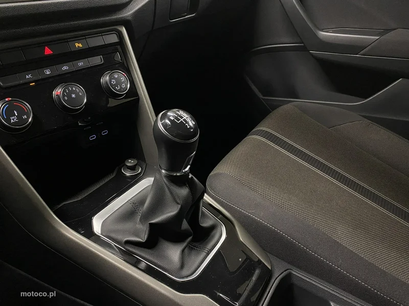 Volkswagen T-Roc A1 31