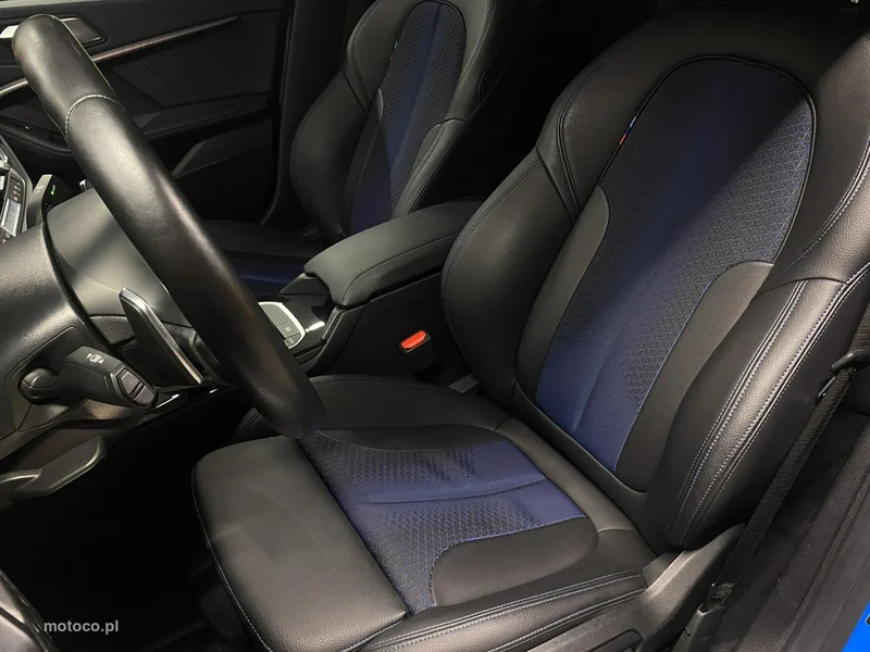 BMW Seria 2 G42 220 40