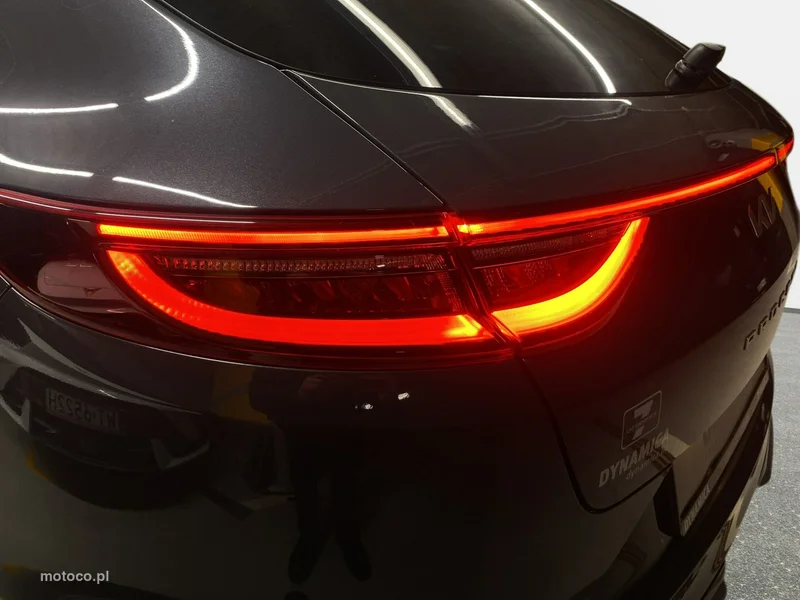 Kia Pro_cee'd 11