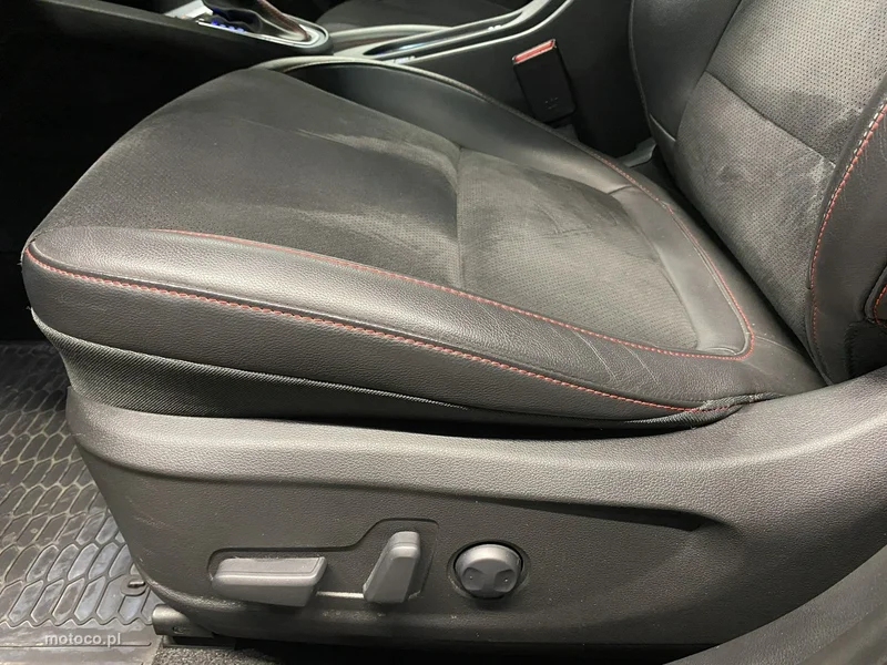 Hyundai KONA 14