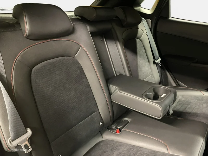 Hyundai KONA 17