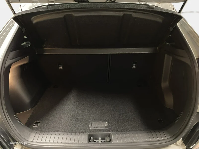 Hyundai KONA 18