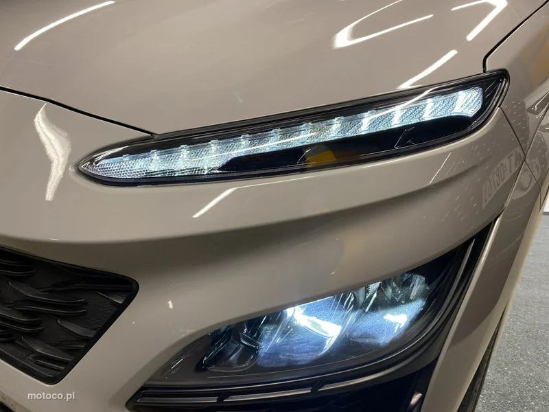 Hyundai KONA 9