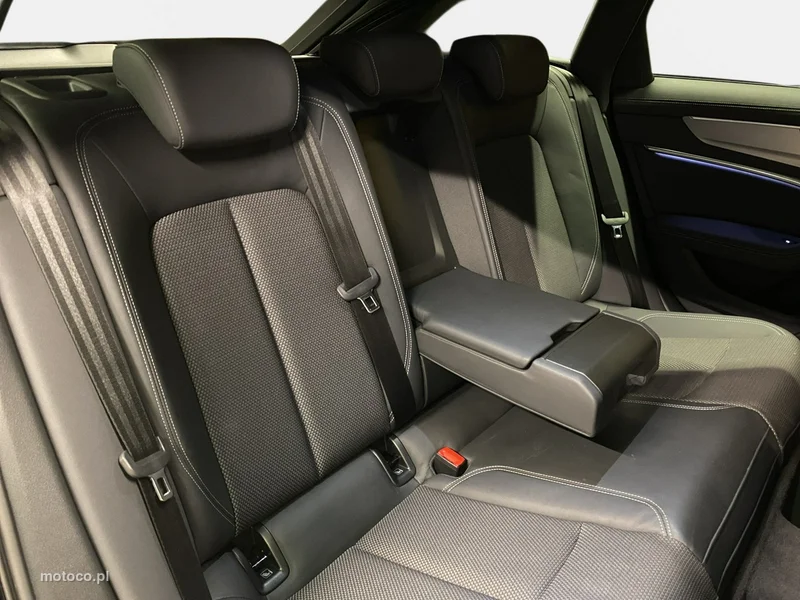 Audi A6 C8 15