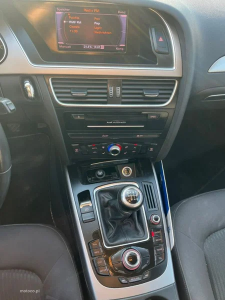 Audi A4 B8 6