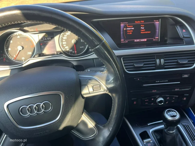 Audi A4 B8 8