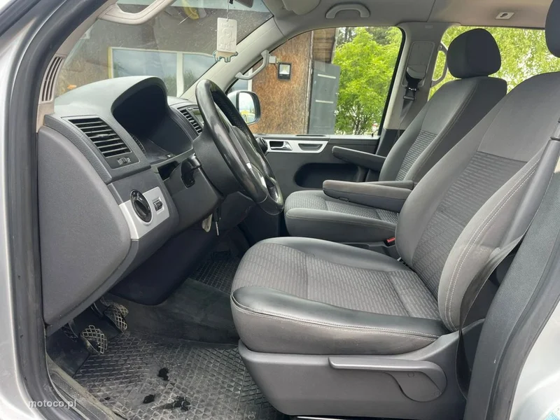 Volkswagen Multivan 18