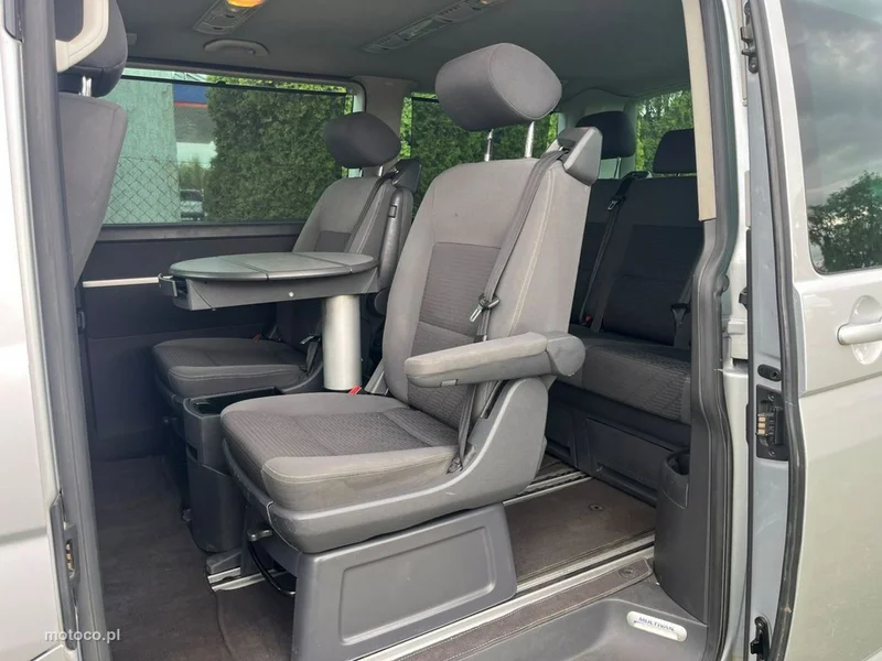Volkswagen Multivan 5