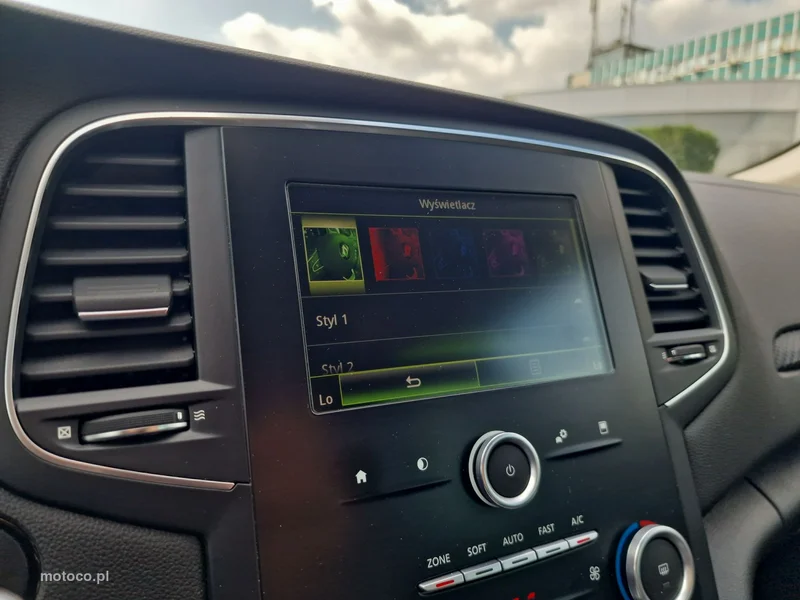 Renault Megane IV 25