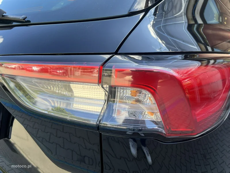 Ford Kuga III 11