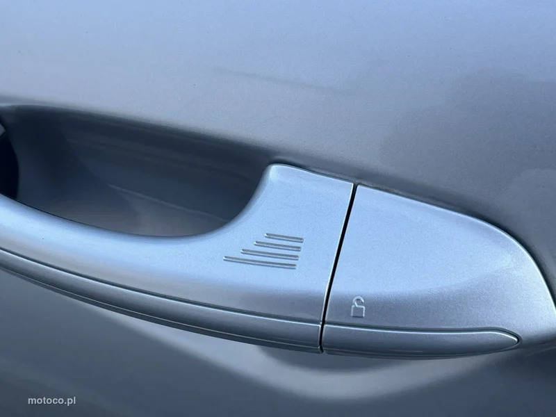 Ford Mondeo V 12