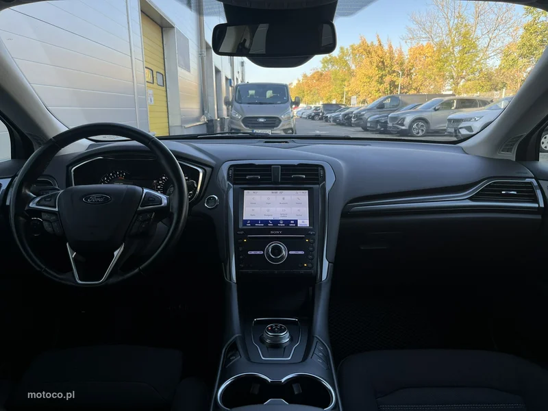 Ford Mondeo V 33