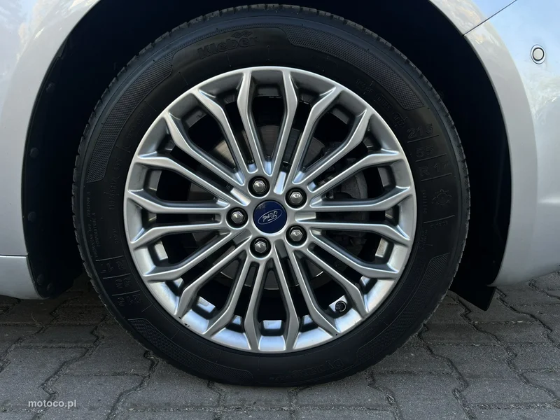 Ford Mondeo V 10