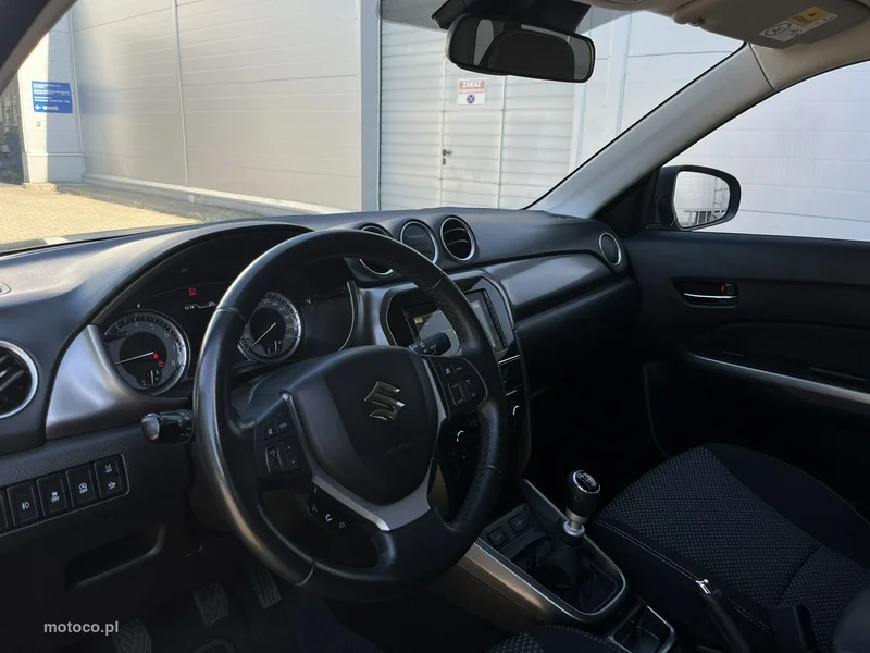 Suzuki Vitara 13