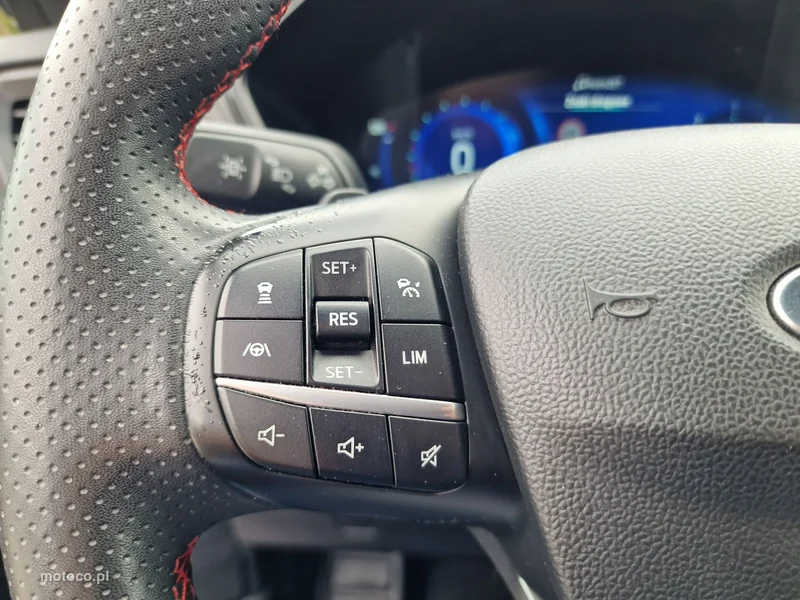 Ford Kuga III 16