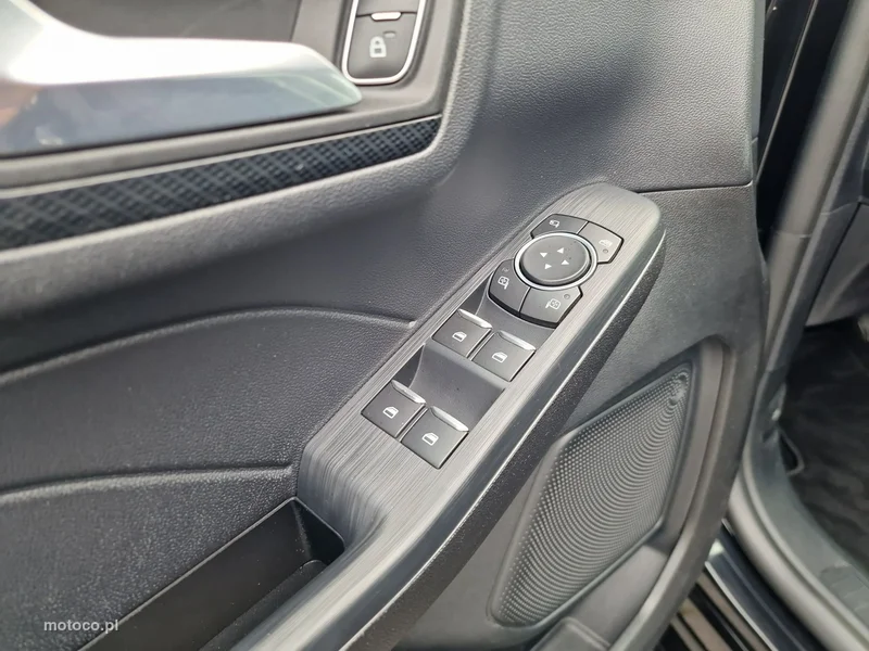 Ford Kuga III 37