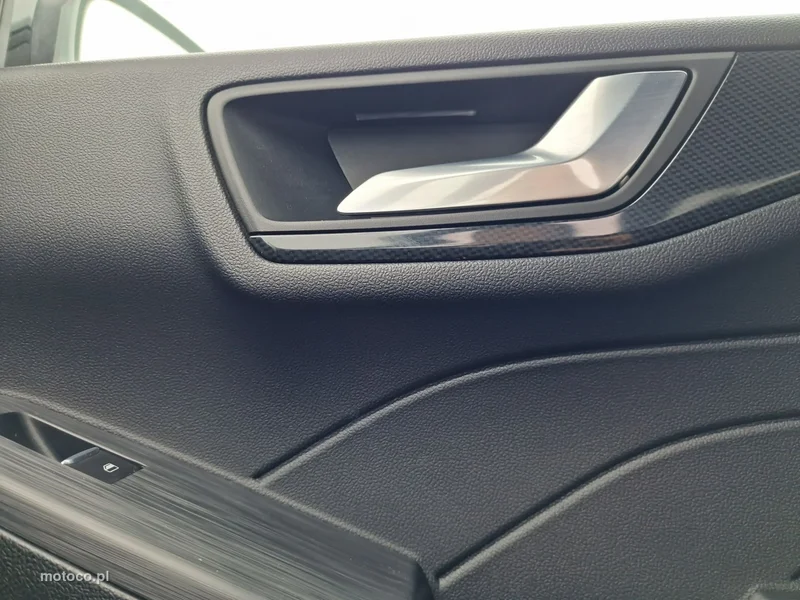 Ford Kuga III 38