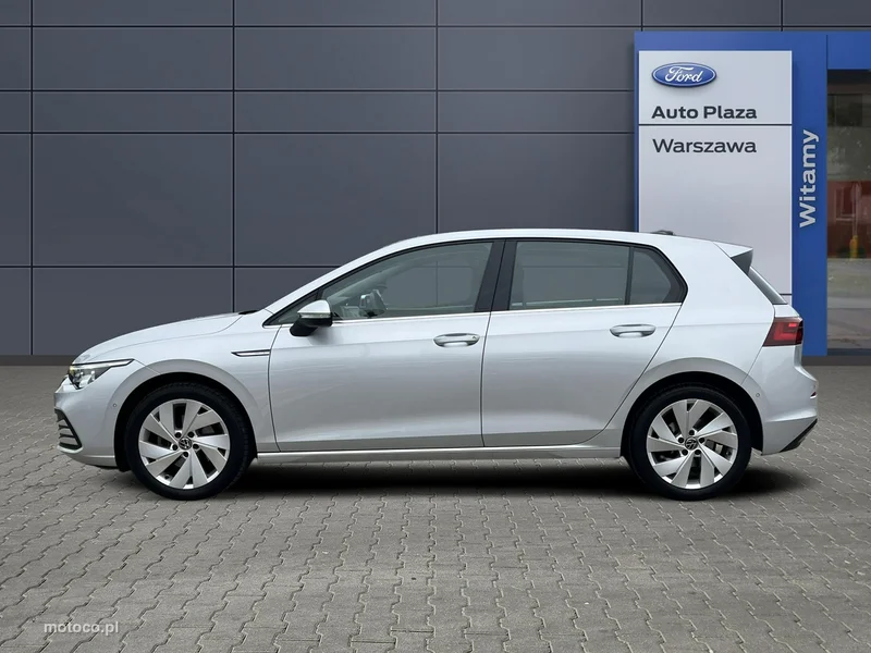 Volkswagen Golf VIII 2