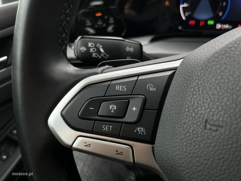 Volkswagen Golf VIII 23