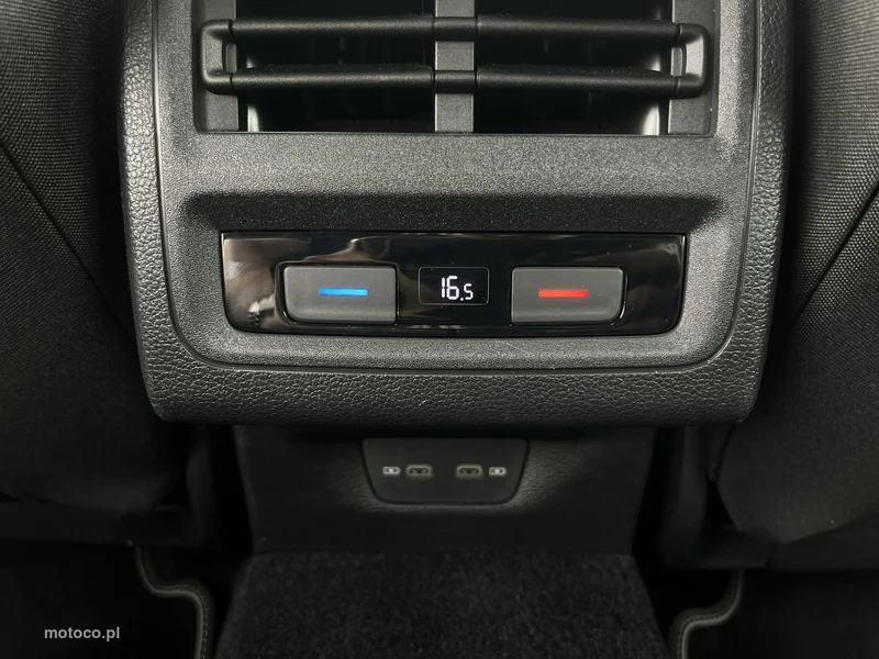 Volkswagen Golf VIII 36