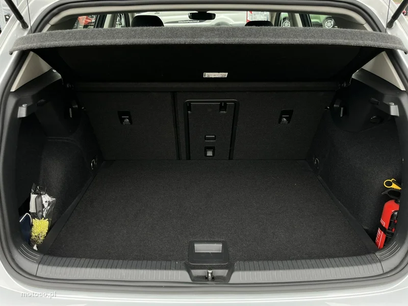 Volkswagen Golf VIII 37