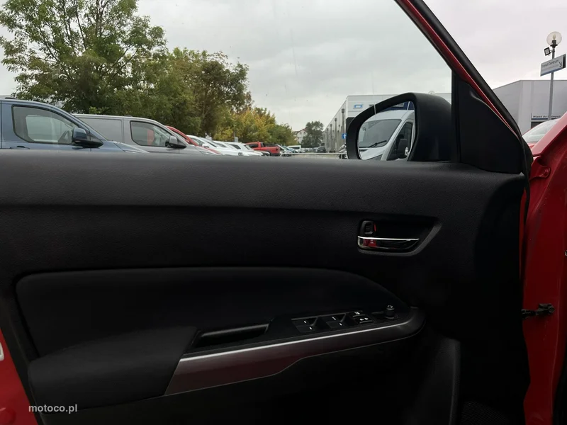 Suzuki Vitara 13