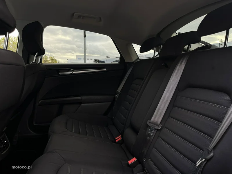 Ford Mondeo V 31