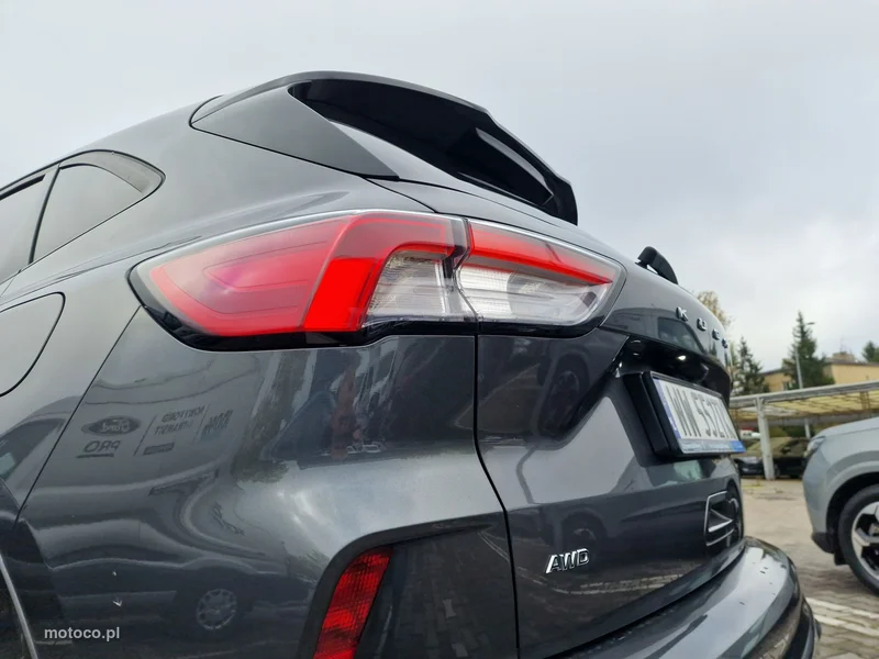 Ford Kuga III 12