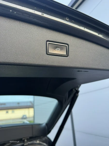 Volkswagen Tiguan AD 37