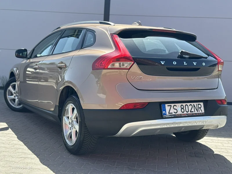 Volvo V40 Cross Country 15
