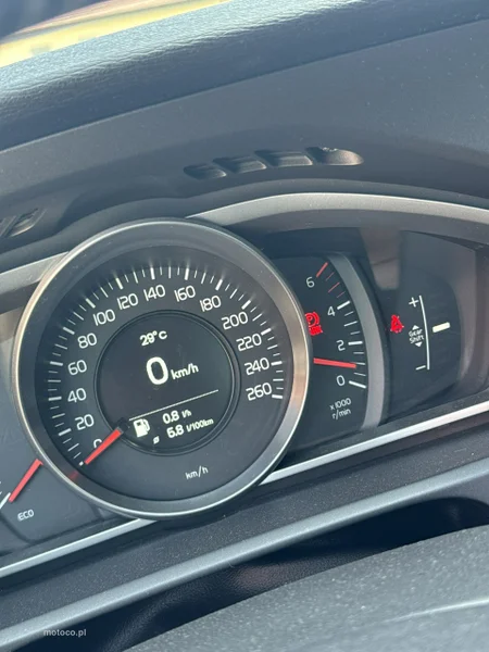 Volvo V40 Cross Country 25